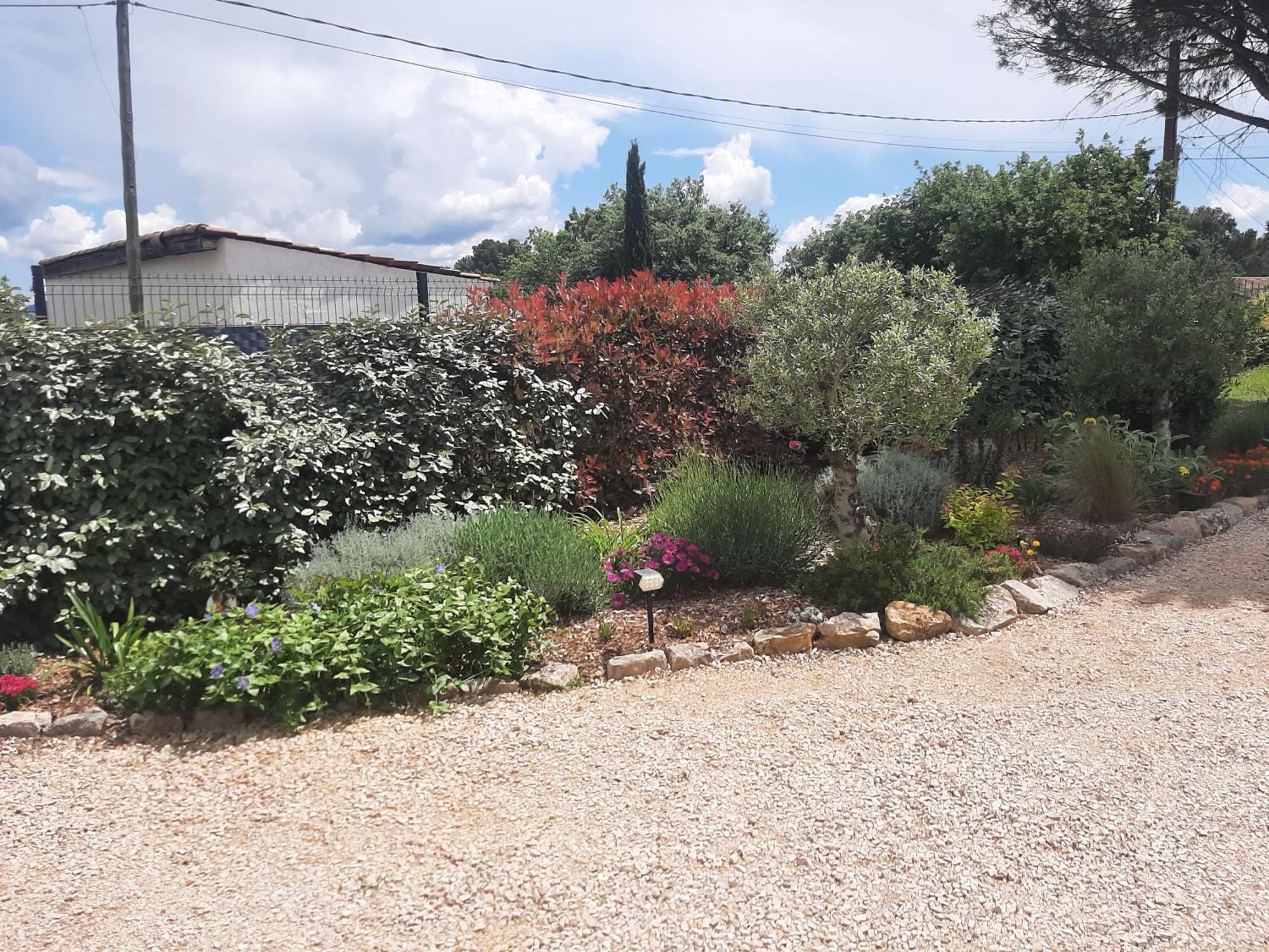 Joli Studio Au Coeur De La Provence Verte Saint-Maximin-la-Sainte-Baume Luaran gambar